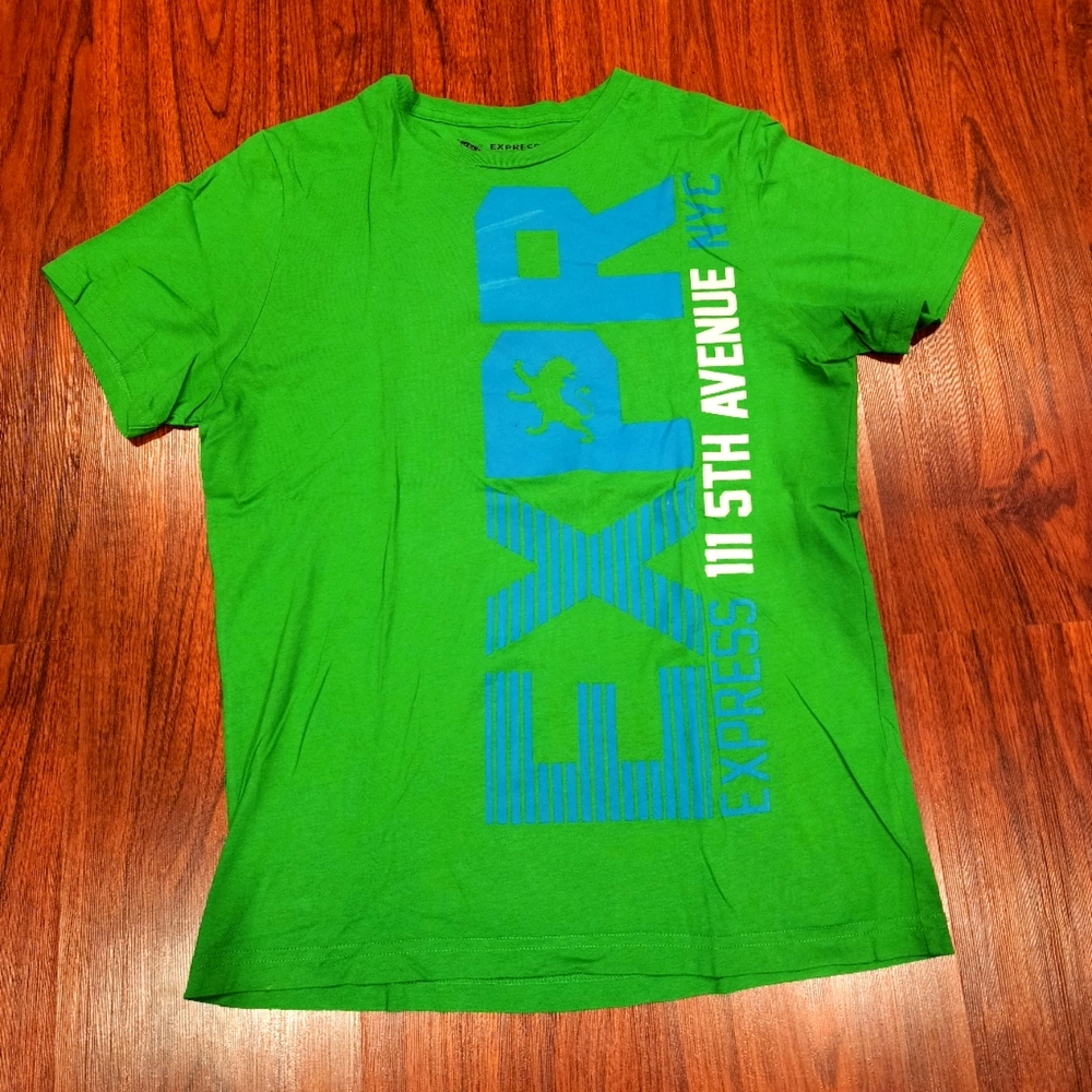 Express T-shirt Size M